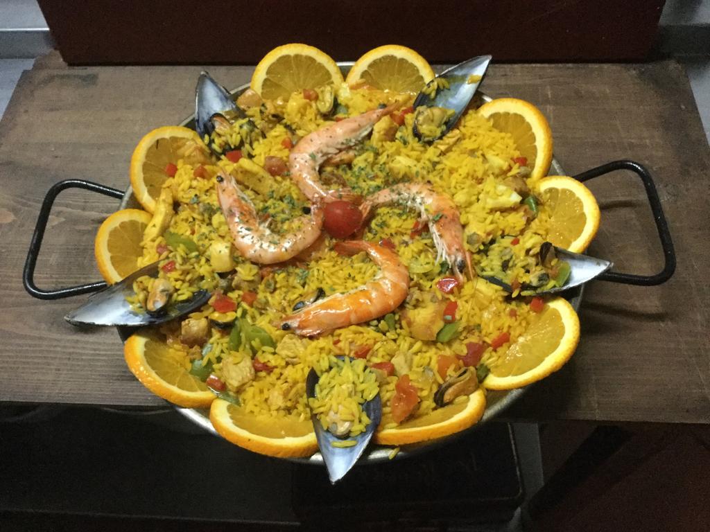 Los Cazadores Bed & Breakfast เอลกัสตอร์ ภายนอก รูปภาพ